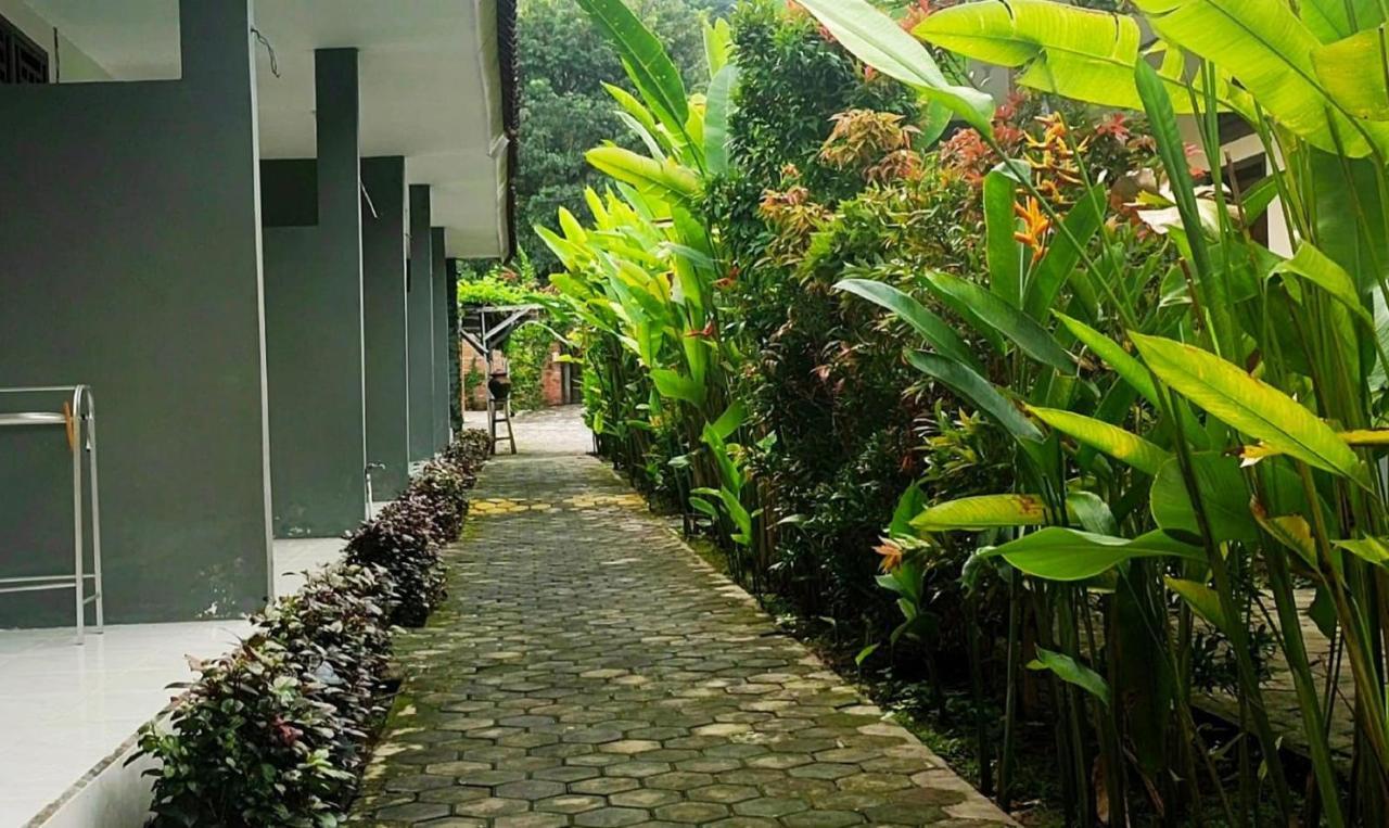 Oyo 2864 Mangsit Garden Homestay Zewnętrze zdjęcie