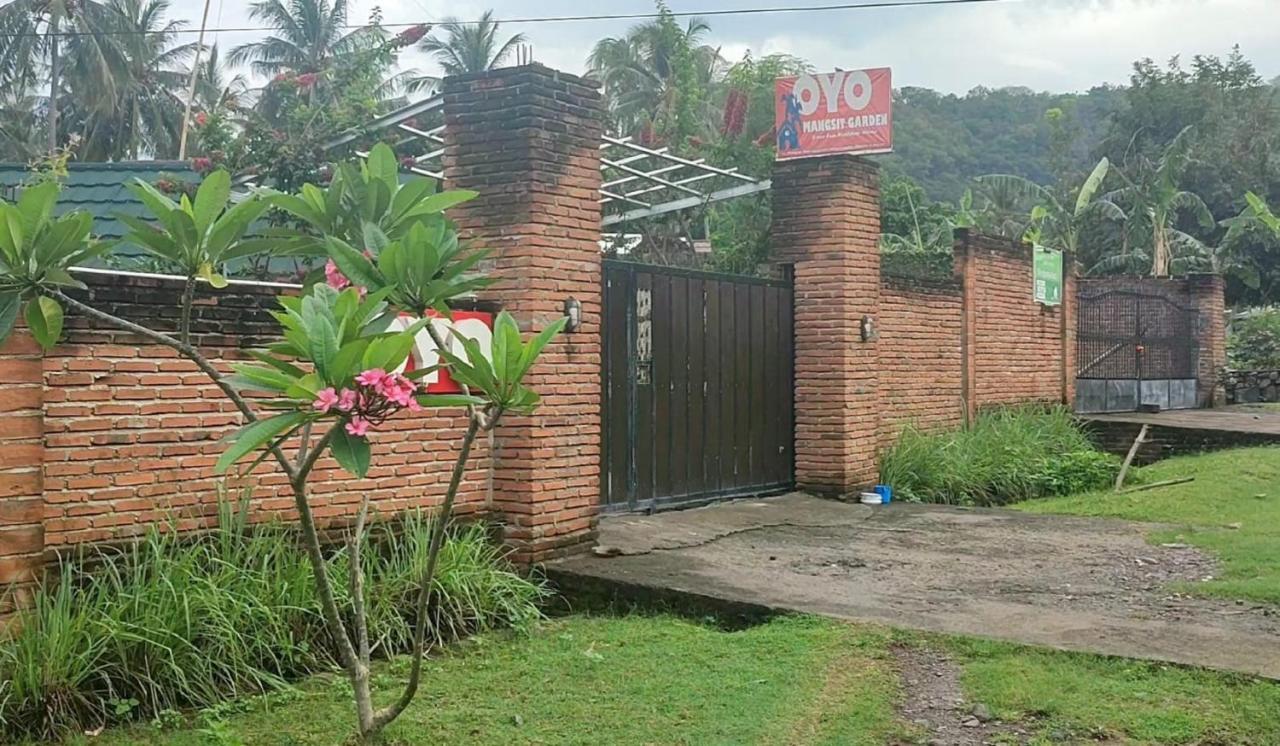 Oyo 2864 Mangsit Garden Homestay Zewnętrze zdjęcie
